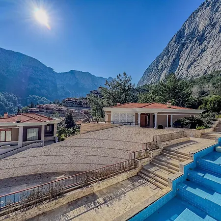 Luxury Mountain Villa 15 Minutes To Sea