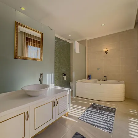 Villa Luxury Mountain Villa 15 Minutes To Sea *